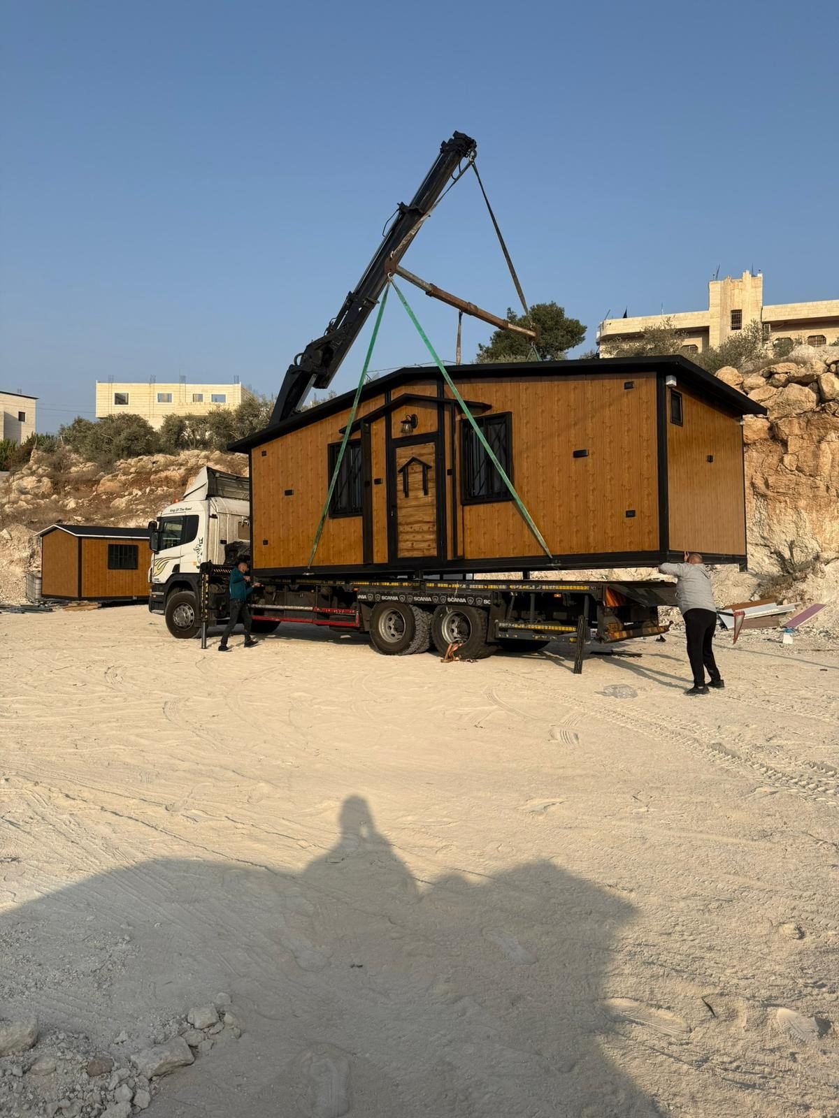 كوخ متنقل بمساحة 3.5*8